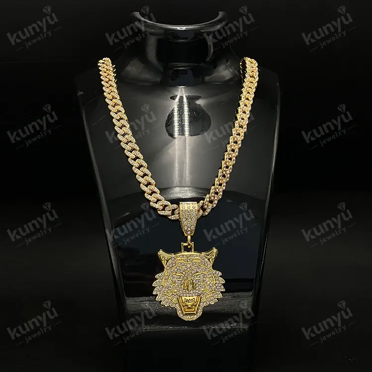 Obesek za hip hop živalski totem